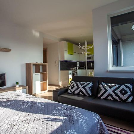 Air-Conditioned City View Apartment 24H Check-In Bratislava Exterior foto