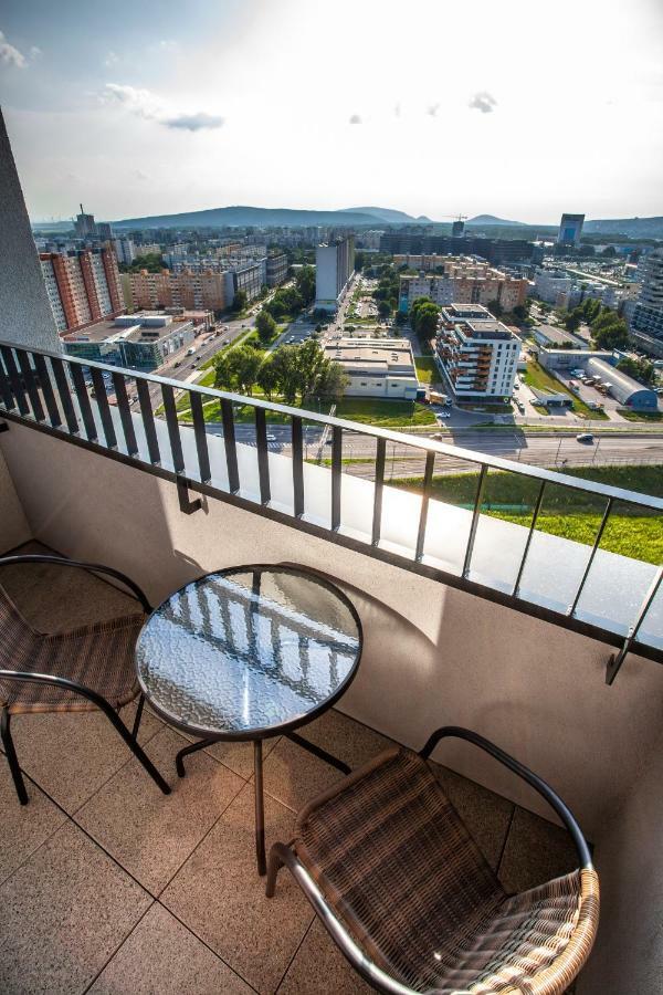 Air-Conditioned City View Apartment 24H Check-In Bratislava Exterior foto