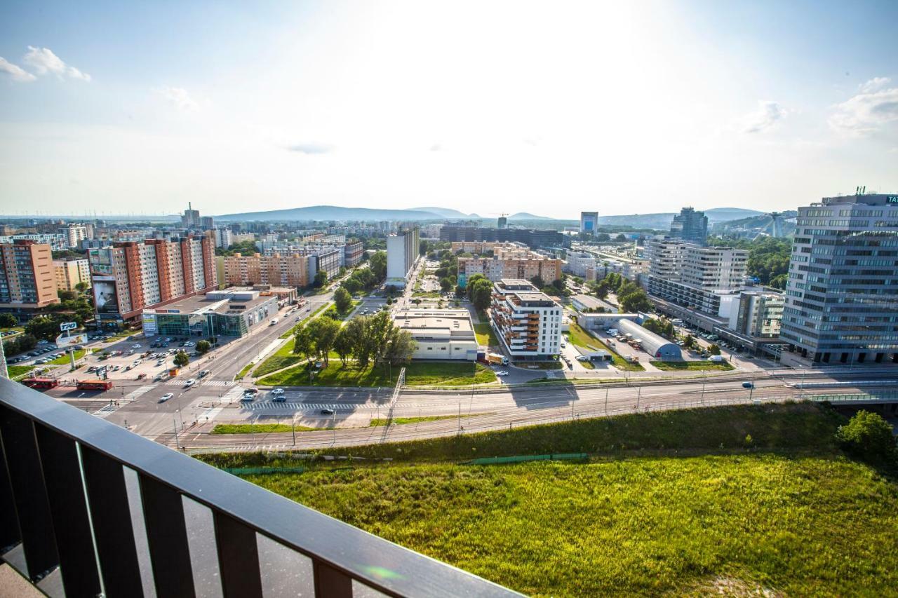 Air-Conditioned City View Apartment 24H Check-In Bratislava Exterior foto